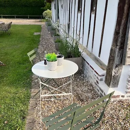 Holiday home Charmante Chaumiere *